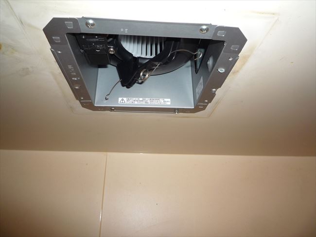 東芝DVPS10FH浴室/WC換気扇交換修理｜大阪市淀川区西宮原