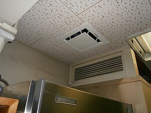 【堺市中区】厨房についている故障した三菱VD-20ZXP換気扇交換