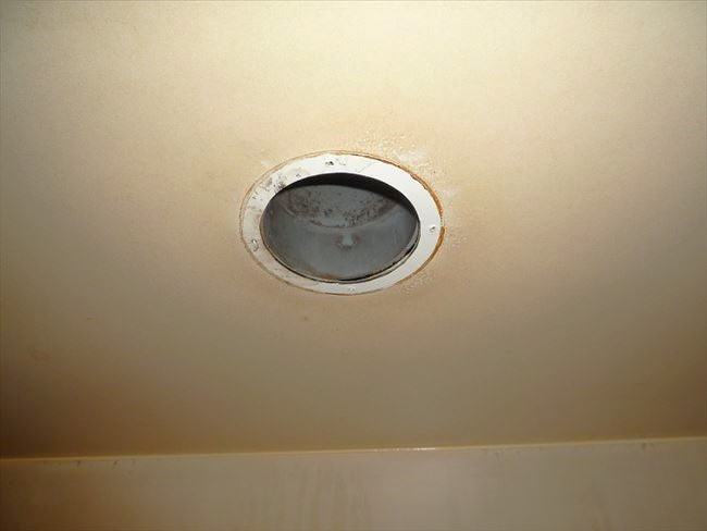 ユニットバス通風孔