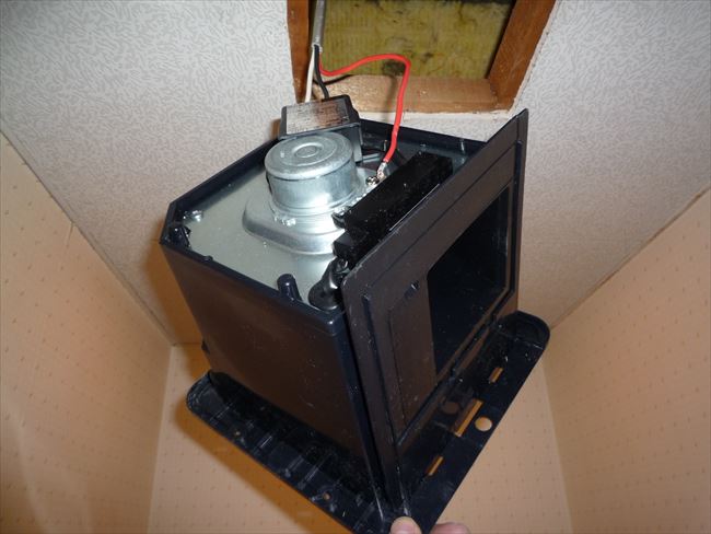 トイレ換気扇電源接続