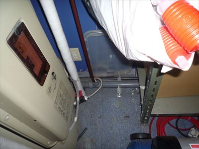 電気温水器の排水管