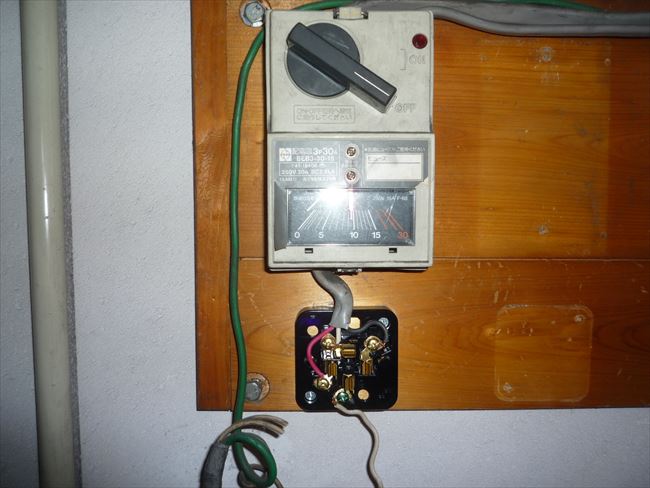 接地3P20A動力コンセント電源電線接続