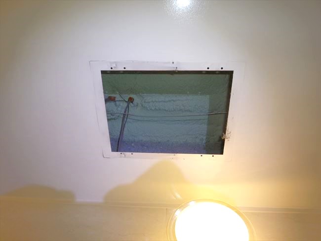 浴室暖房換気乾燥機300×400の開口