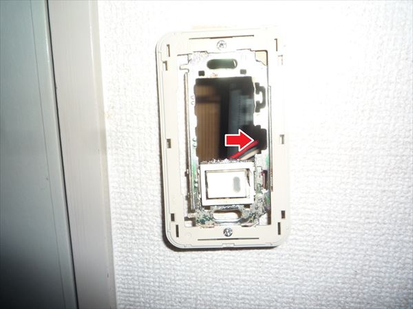 【大阪市浪速区】トイレ照明＋換気扇同時操作スイッチ交換