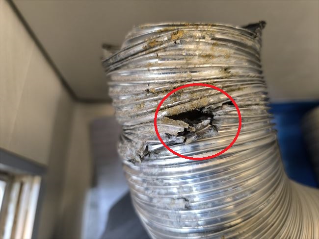 排気アルミダクトの亀裂