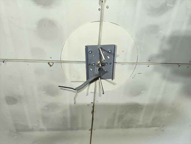 蛍光灯型シャンデリア取付けベース