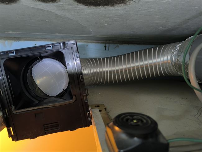 アルミダクト交換とダクト接続口取付け