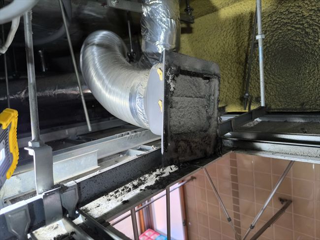 三菱VD-23ZB4ダクト接続口