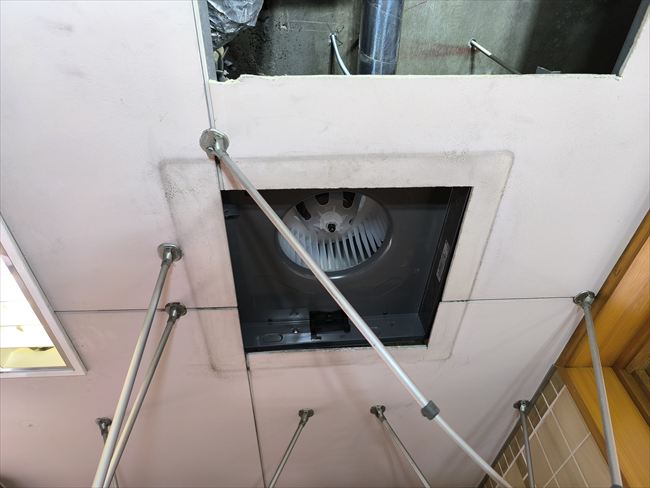 三菱VD-23ZB14ダクト接続口取付け