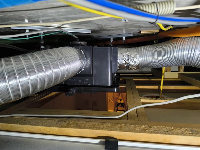 三菱 V-18ZMC6中間取付ダクト用換気扇(3部屋用)ボルト吊り