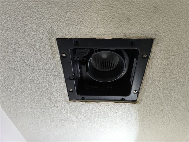 三菱VD-10ZC14トイレ換気扇取付け