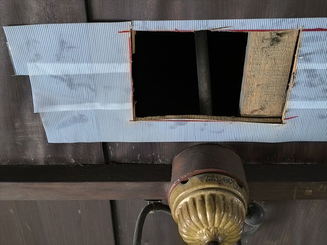 和室天井作業点検口開口